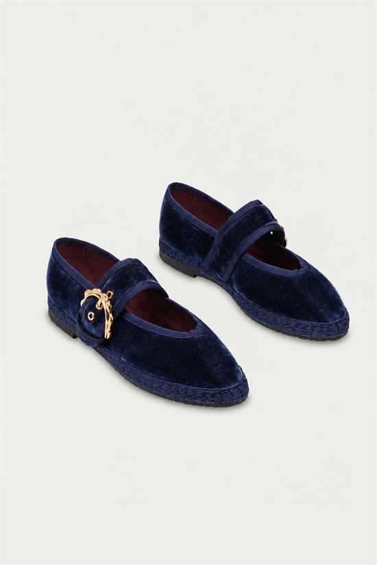Ballerina Big Buckle