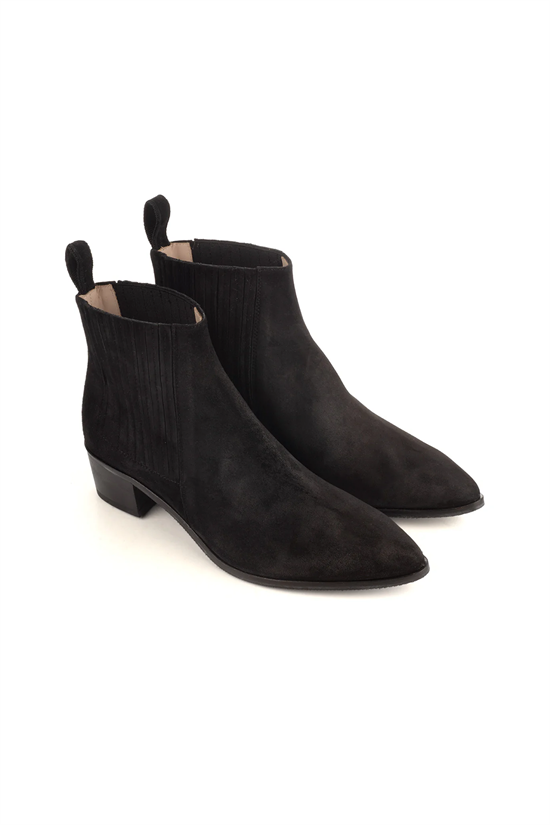 Boot Pointed