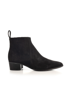 Boot Pointed
