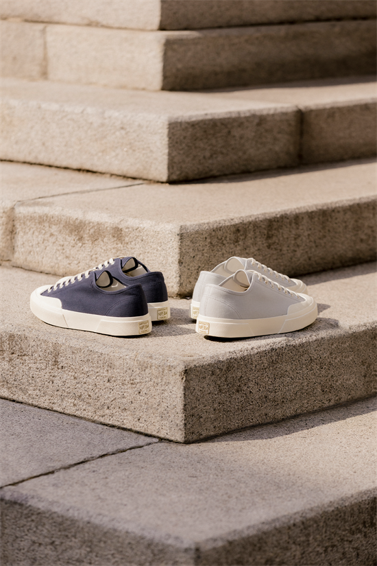 Sneaker 2432
