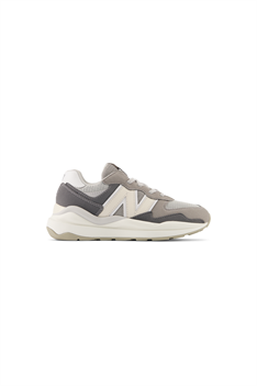 Sneaker 5740 - Grå